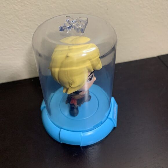 FROZEN II DOMEZ Kristoff  3"- Front of Dome is scratched - Picture 4 of 6